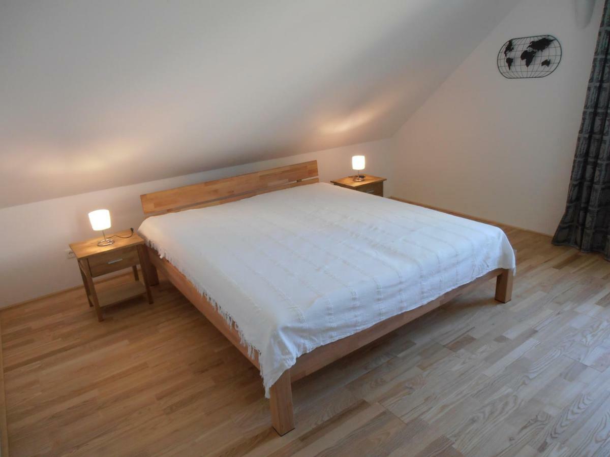 Ferienwohnung Am Kirchberg ヨイス エクステリア 写真