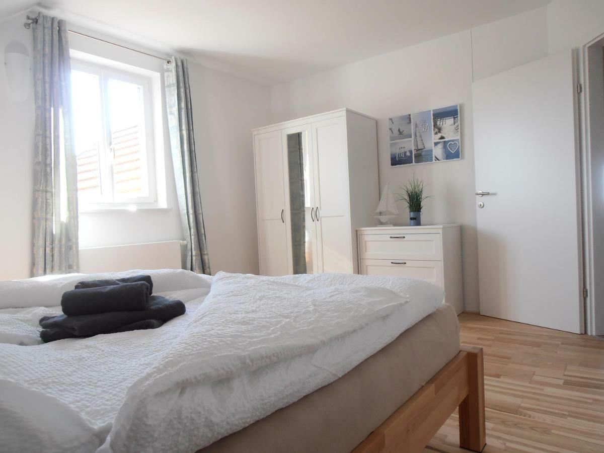 Ferienwohnung Am Kirchberg ヨイス エクステリア 写真