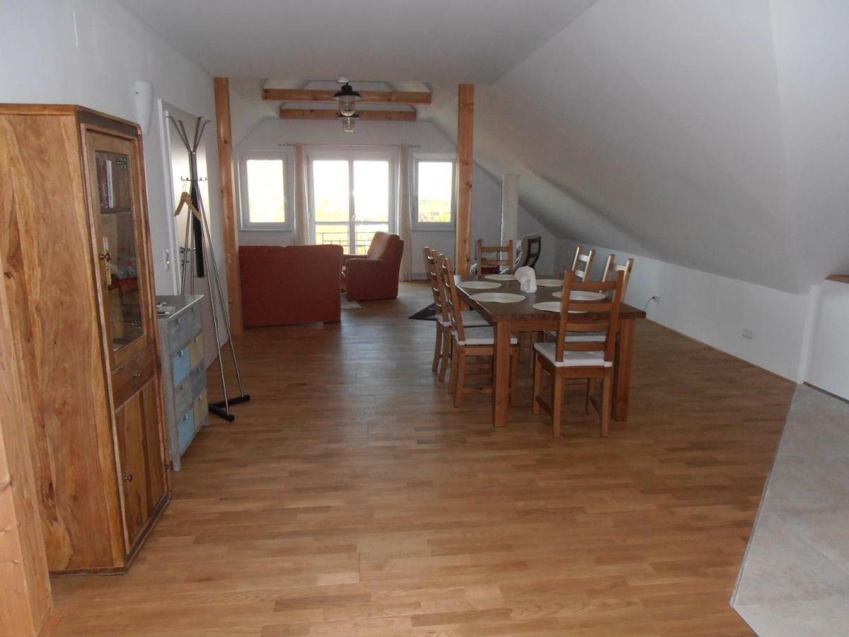 Ferienwohnung Am Kirchberg ヨイス エクステリア 写真